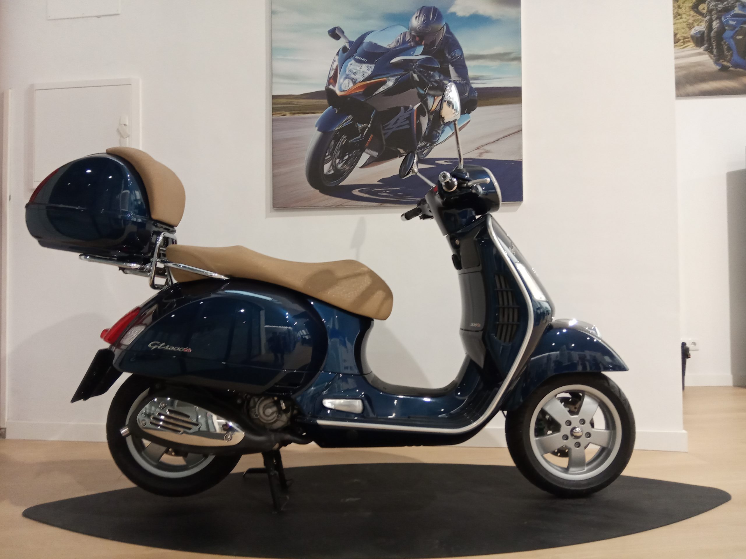 VESPA GTS 300